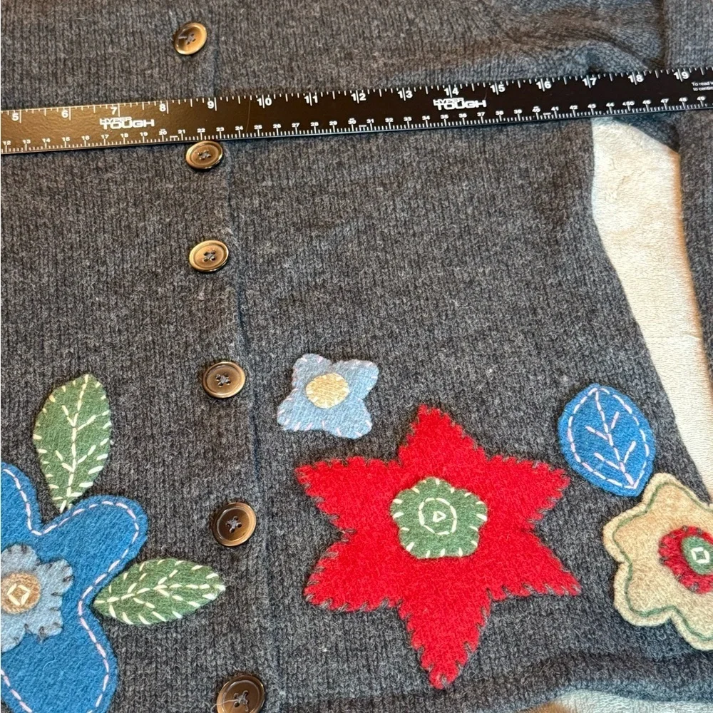 Boden Gray Blue Wool Button Up Sweater with Felted Flowers round collar, size 10